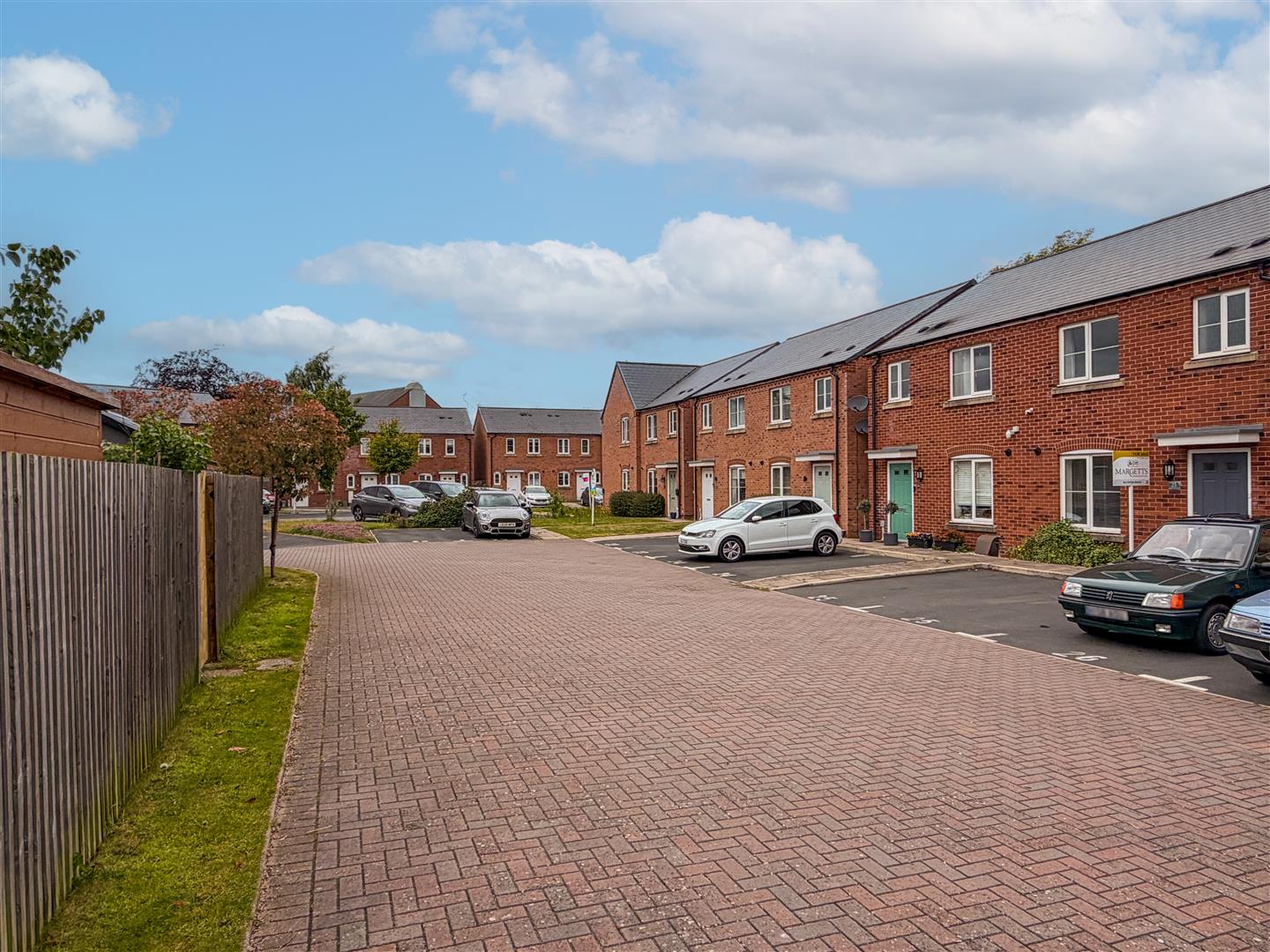 Hankinson Road, Warwick 4